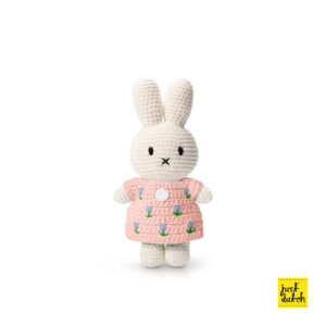 nijntje handmade en haar pastel roze tulpenjurk