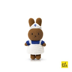 melanie handmade and her white uniform