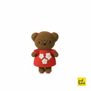 barbara handmade en haar rode verjaardagsjurk