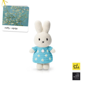 nijntje handmade en haar amandelbloesem jurk