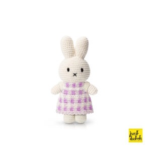 Nijntje handmade en haar pastel lila ruitjes jurk